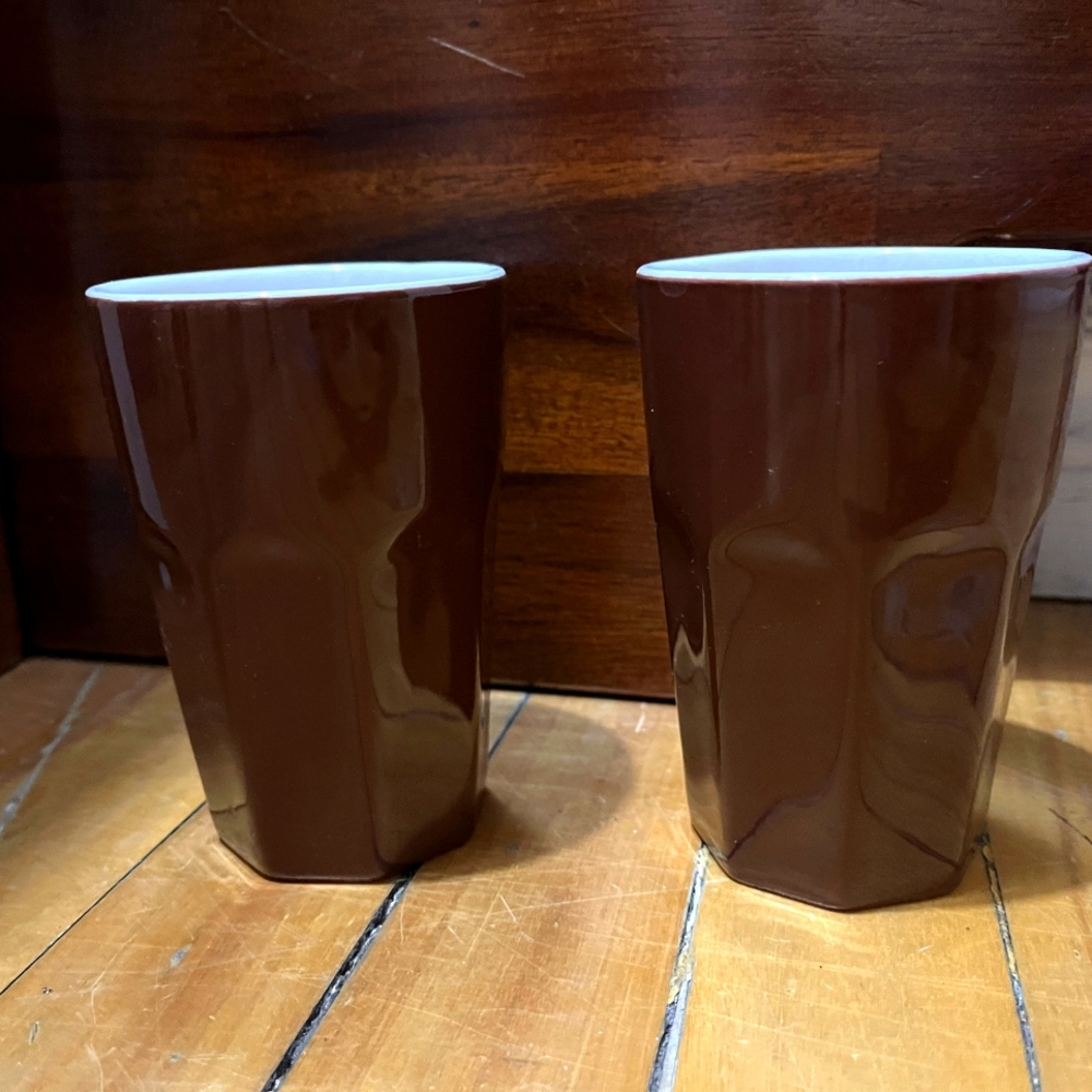 Elegant Brown Ceramic Cups 2
